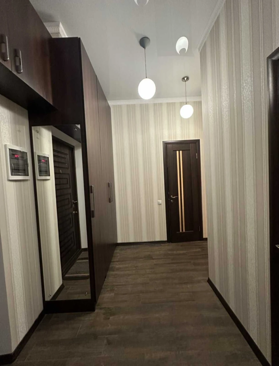 Продам 2-х комнатную в новом ЖК