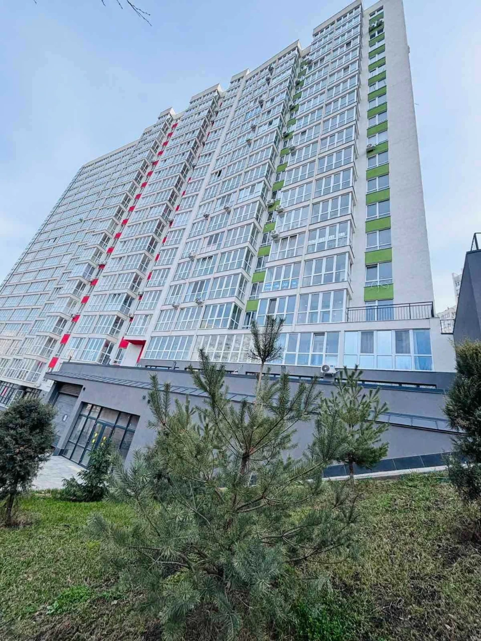 2 ком. квартира в сданном доме  в центре. Сквер Мечникова