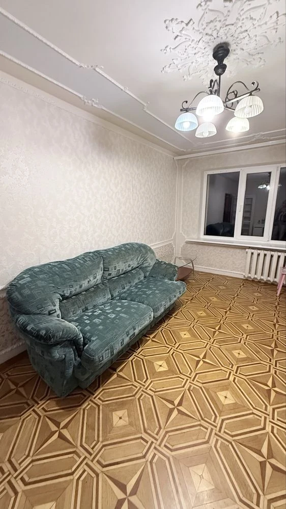Власник! Продам затишну 3-к квартиру біля ринку «Південний»