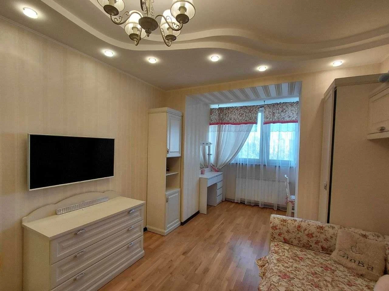 У продажу 4-кімнатна квартира на Таїрова!