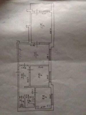 For sale three-room apartment 5 minutes from the metro station "Oleksi"