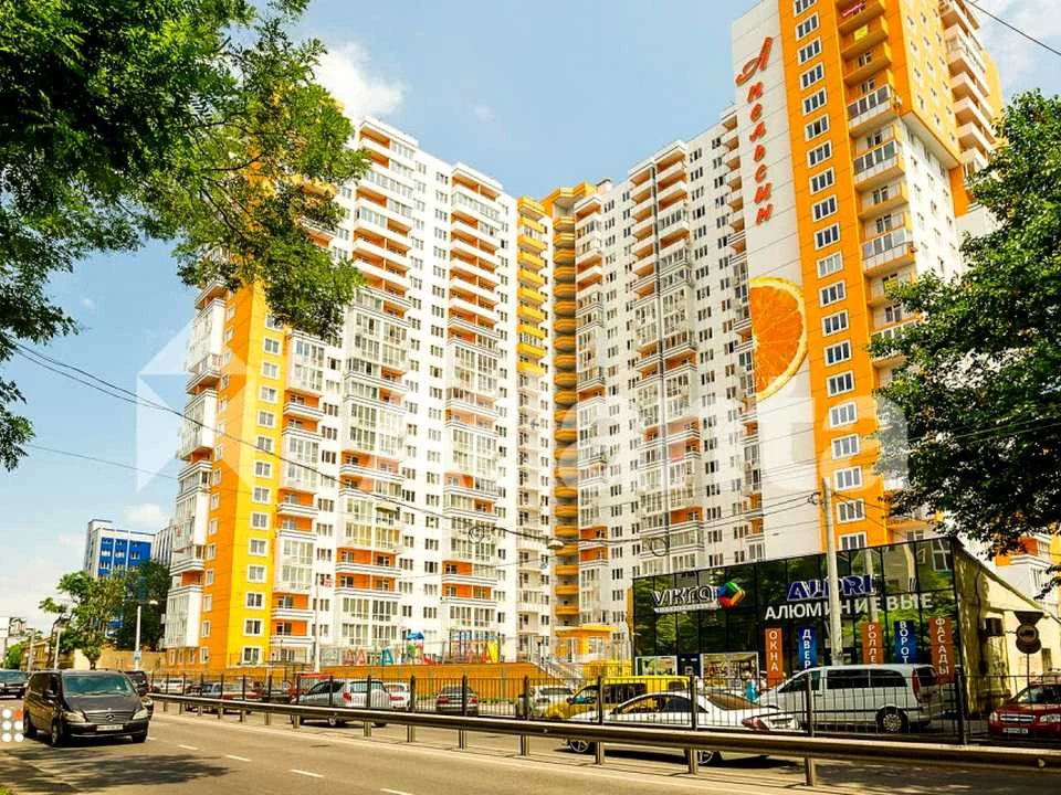 Квартира. Одеса, Середньофонтанська вул.