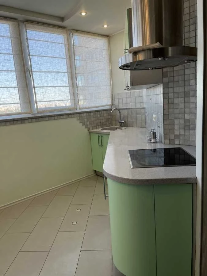 2-room apartment for sale 65 m², Saperno-Slobidska St.,