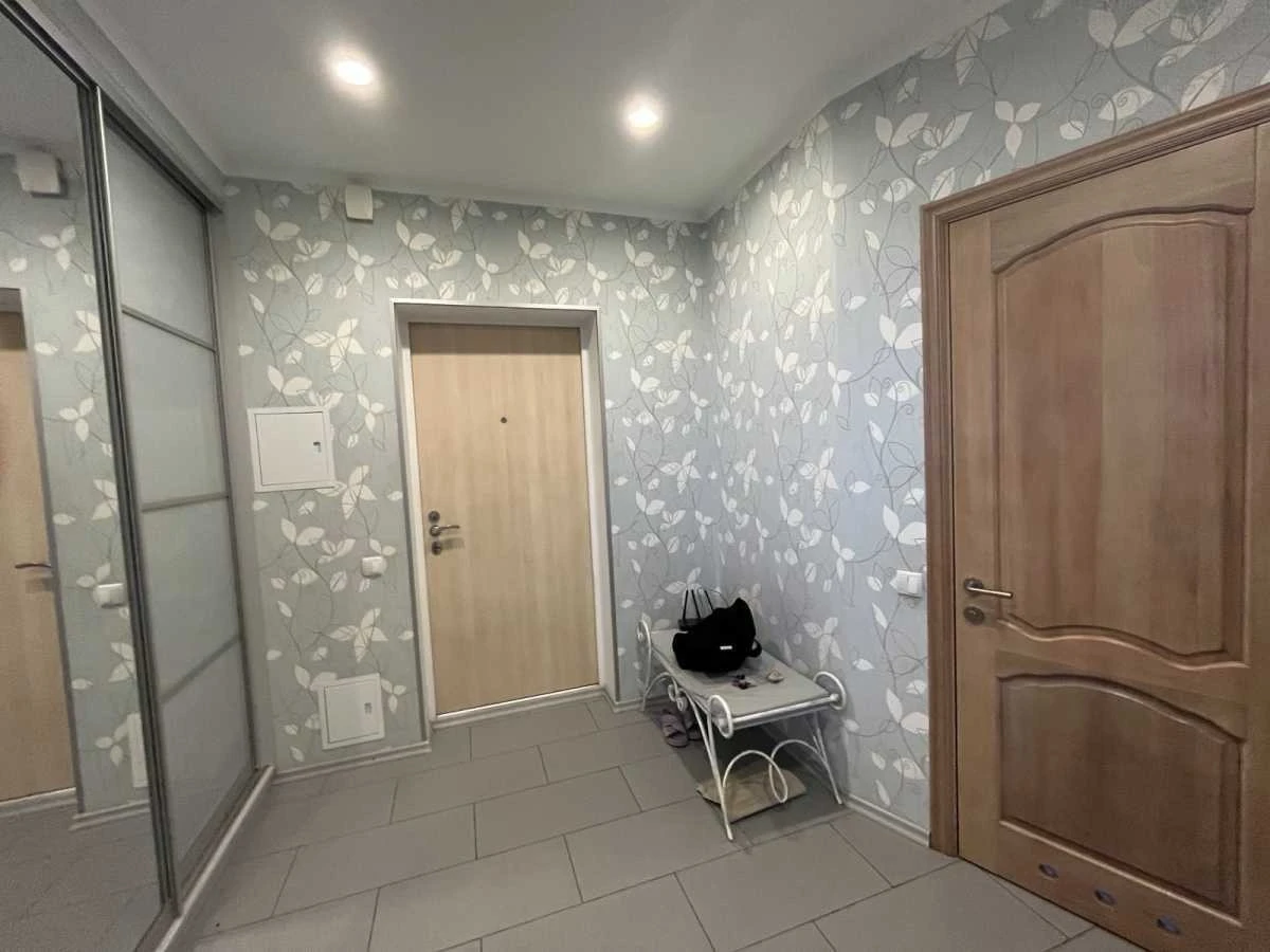 2-room apartment for sale 65 m², Saperno-Slobidska St.,