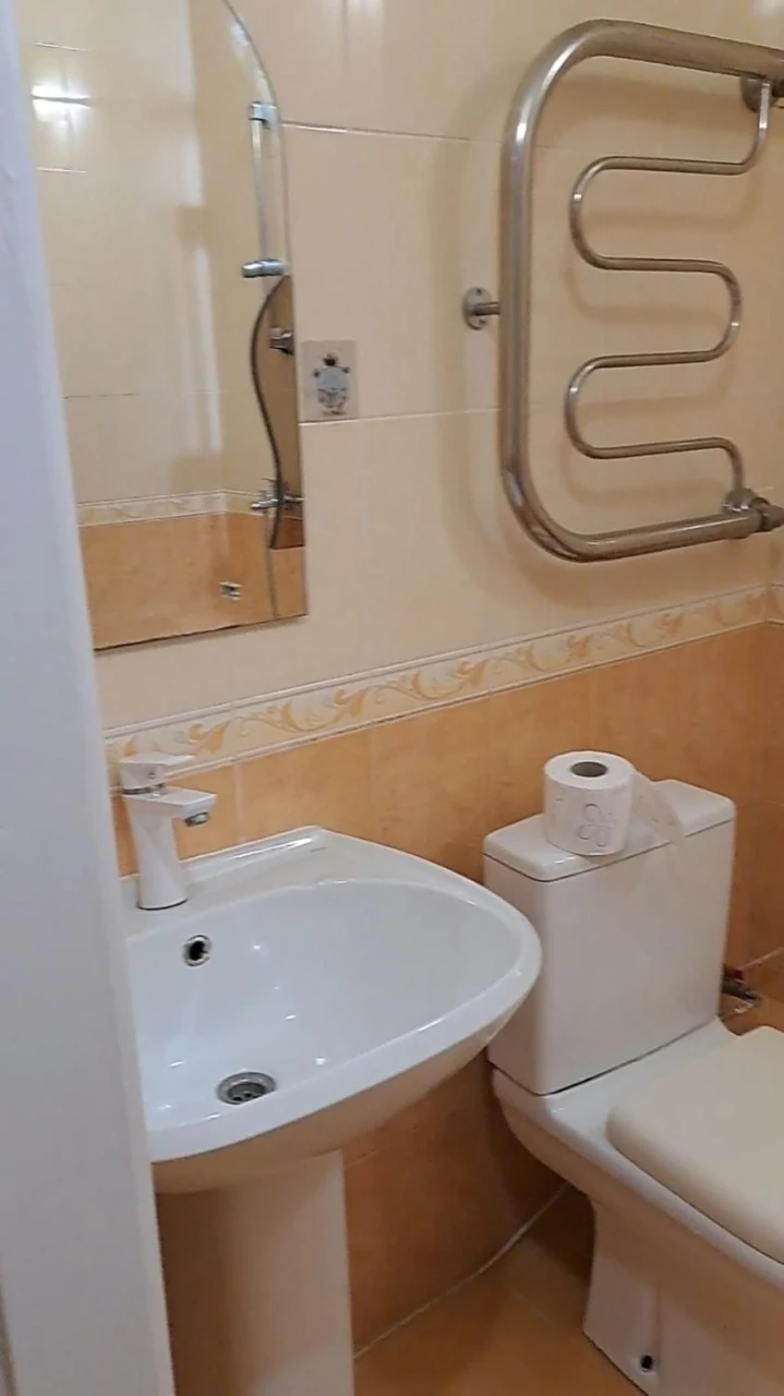 Продам 2 до вул. Пішонівська (372-132)