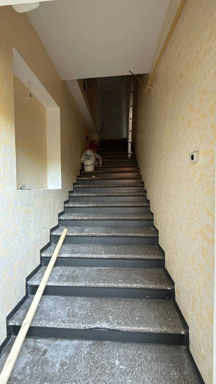 Продам 1 комнатную квартиру на Слободке