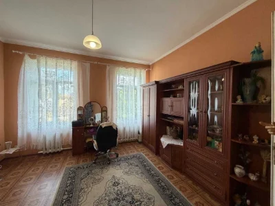 Продам квартиру в центрі Одеси