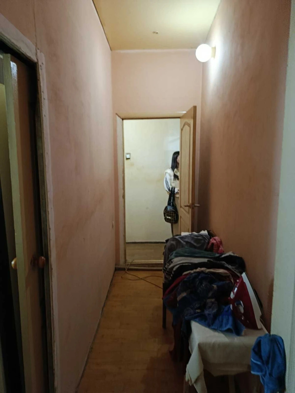 Продам 4-х комнатную квартиру в центре