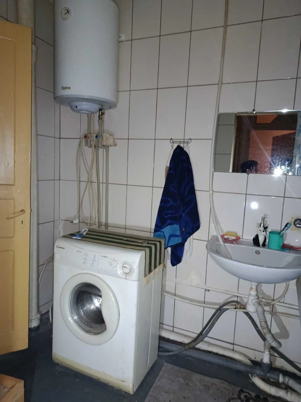 Продам 4-х комнатную квартиру в центре