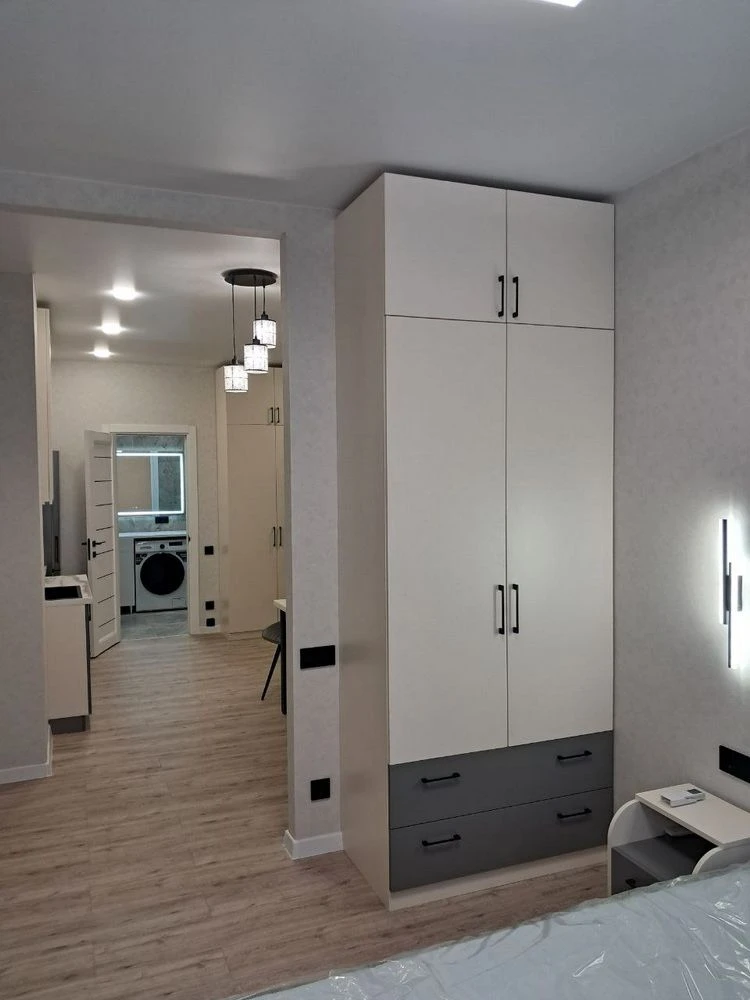 seg-02 Продам Акрополь! Студия с ремонтом