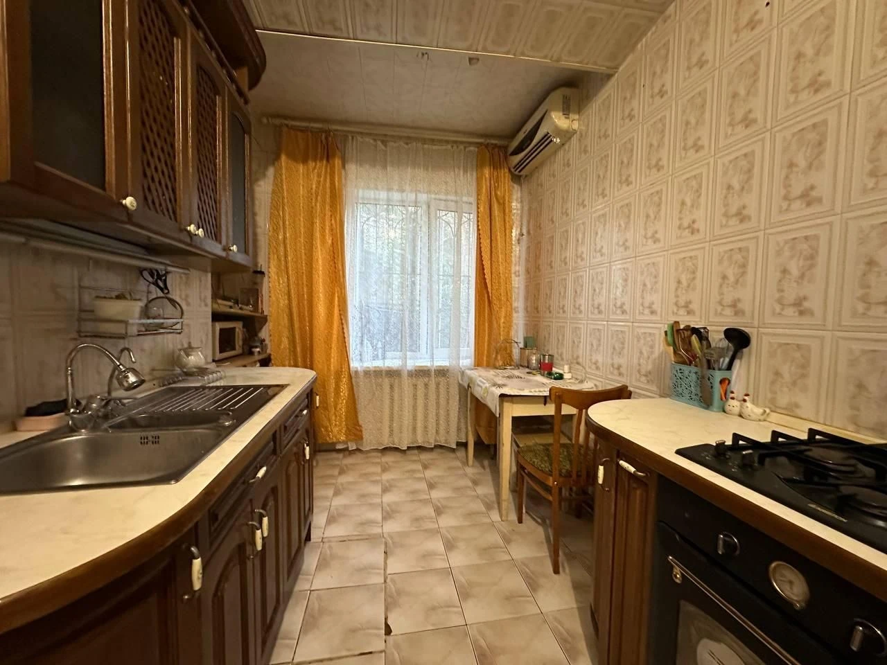 Продам 3-кімн квартиру біля Музкомедії, вул. Ясна (3-203-029