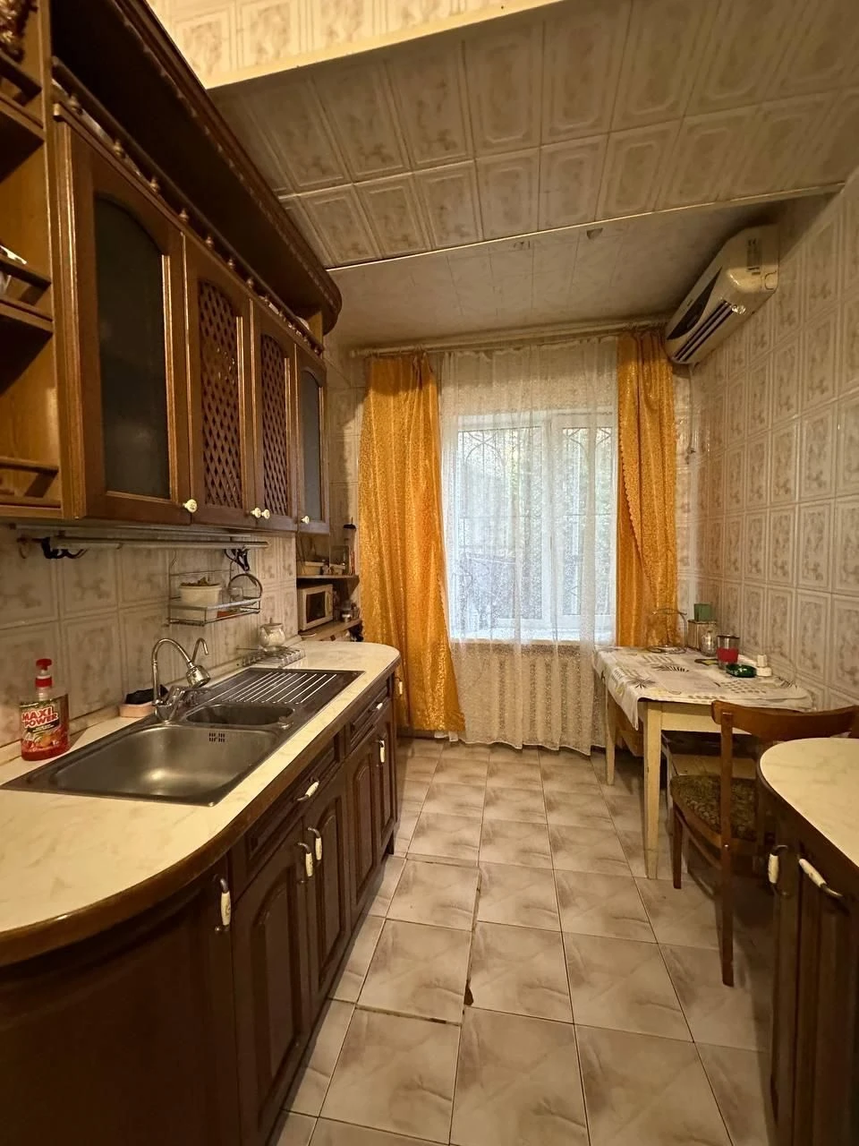 Продам 3-кімн квартиру біля Музкомедії, вул. Ясна (3-203-029