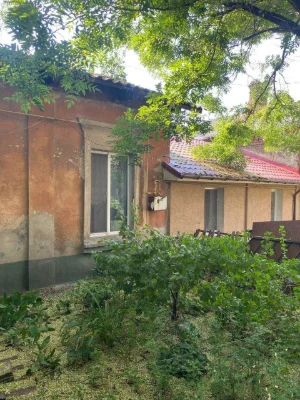 Продаж 2-кімнатної квартири на землі на Молдаванці, Хаджибей