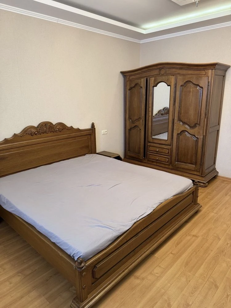 Продам отличную квартиру в кирпичном доме! seg-02
