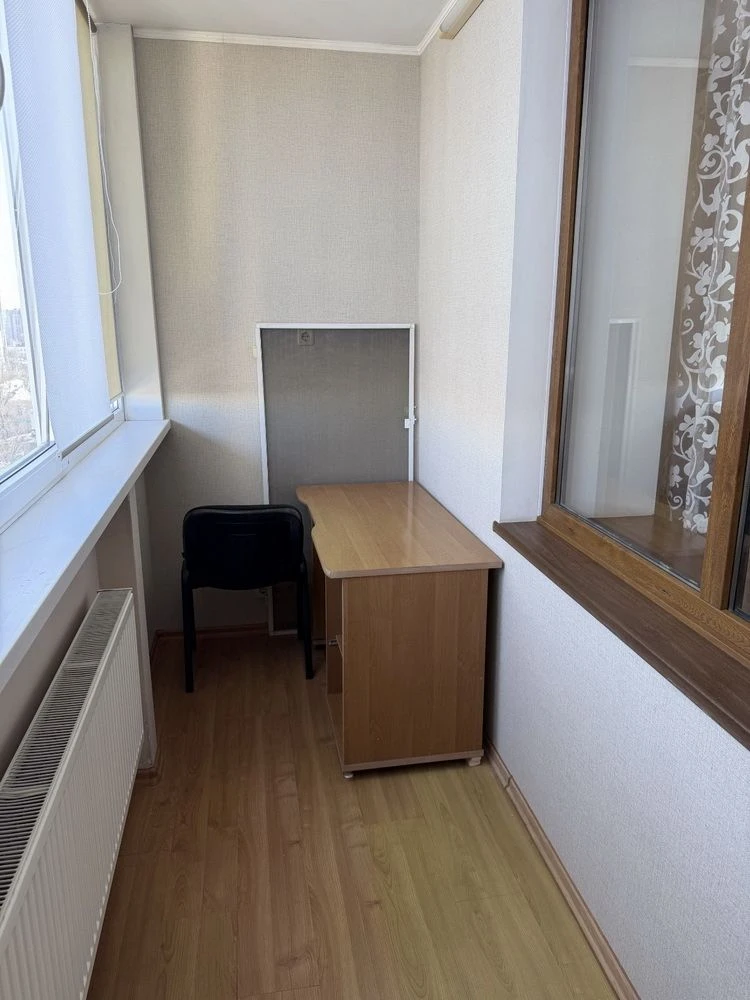 Продам отличную квартиру в кирпичном доме! seg-02