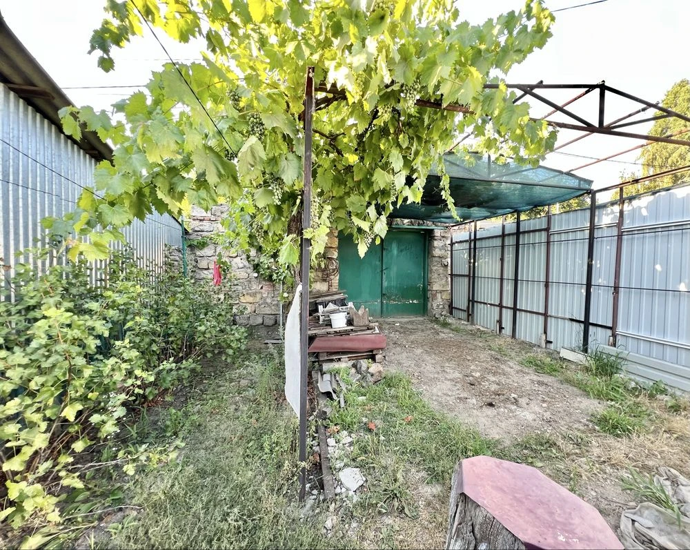 От хозяина квартира на земле на Молдованке  с крытым местом