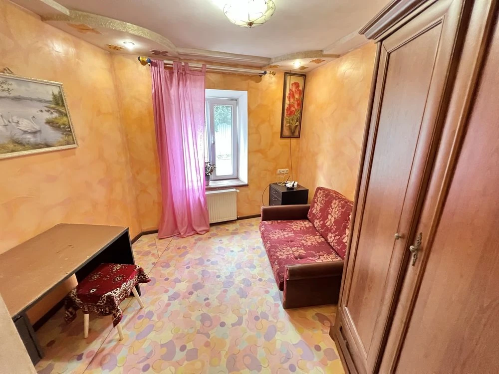 От хозяина квартира на земле на Молдованке  с крытым местом