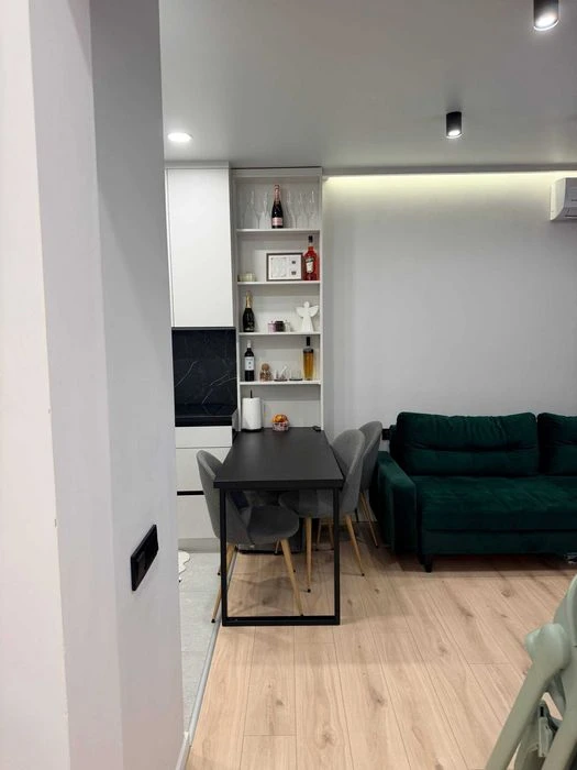 Продам квартиру с качественным ремонтом в ЖК Скай Сити, кухня