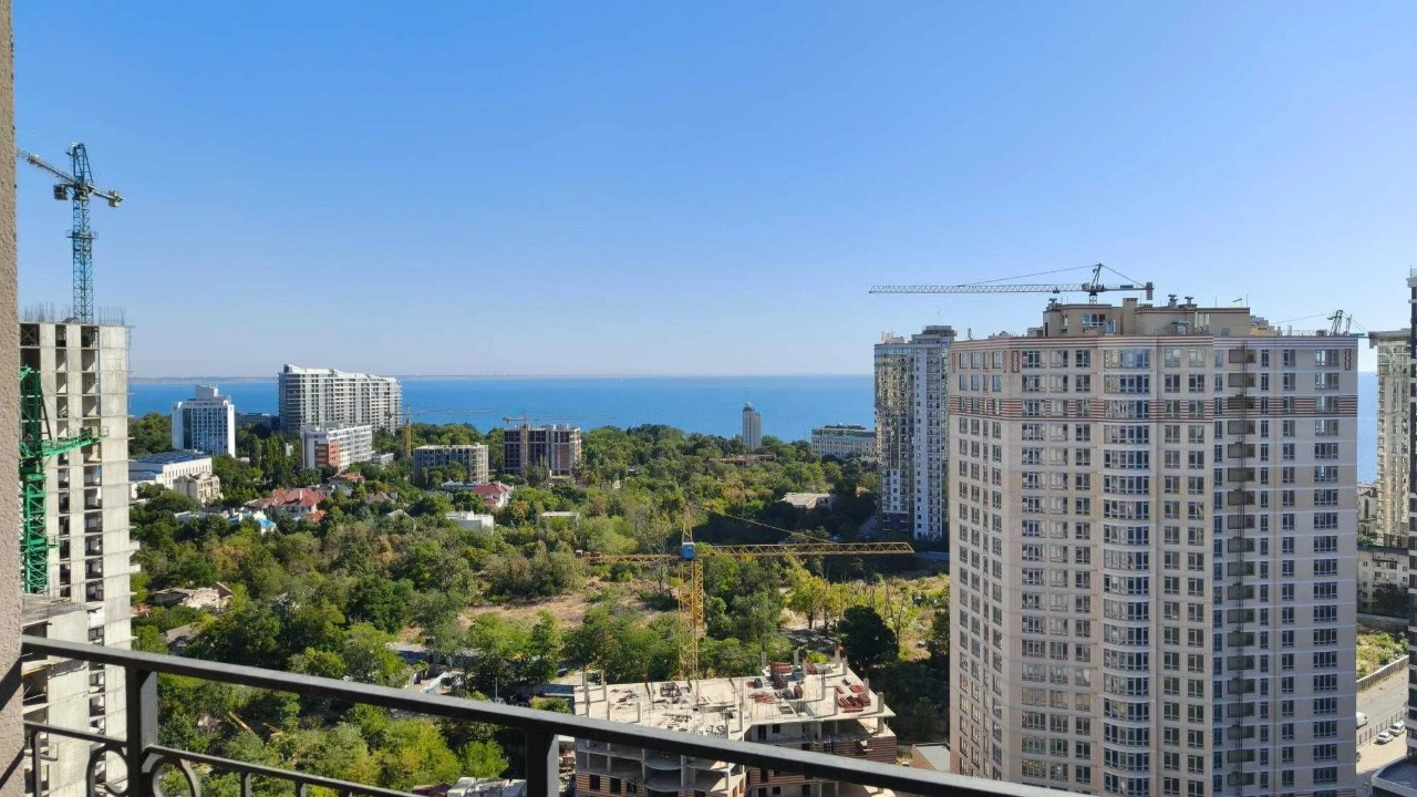 Продам видовую 2 комнатную квартиру ЖК Эллада (3-040-356)