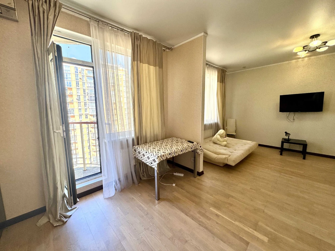 Аркадия. ЖК 2 жемчужина. 50 м. Ремонт. Программы - Да !