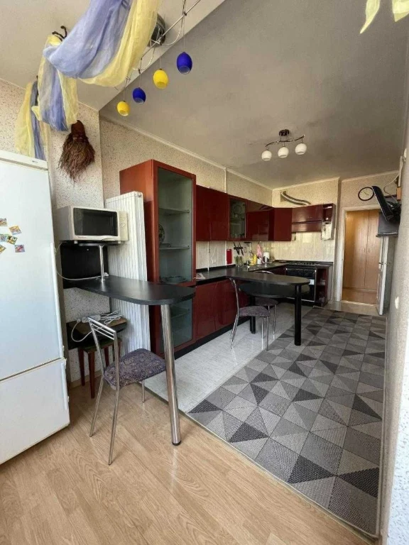 Продам видовую 2 комн.кв. в самом центре Одессы (ул. Леонтов