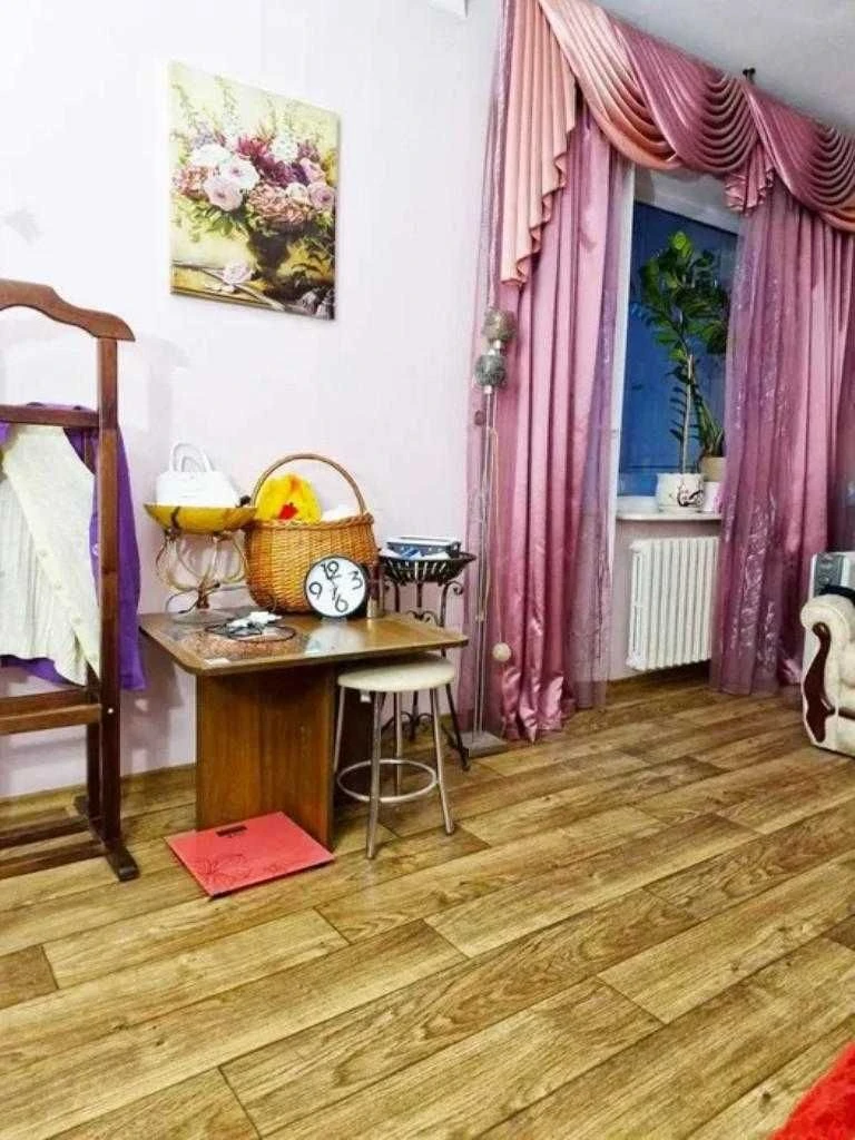 Продам большую 2 комн. квартиру на Тополева (р-н Вузовского)