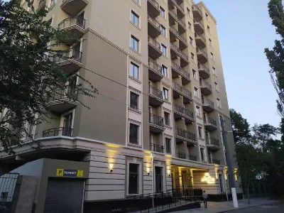 Продам квартиру в Центре  возле Музкомедии