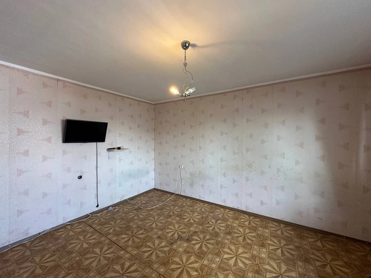 Продам 3к квартиру 72м Юго-Западный массив Хаджибейский  1ст