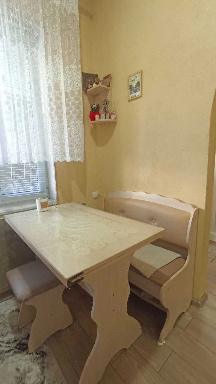 продам 2 комн квартиру на ул.Приморской