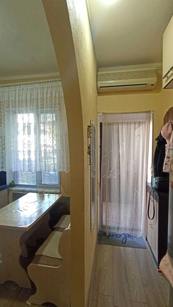 продам 2 комн квартиру на ул.Приморской
