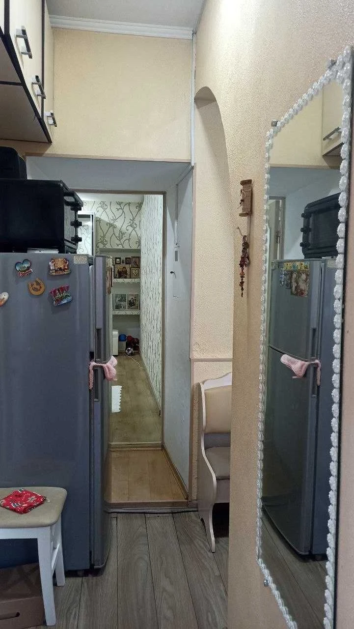 продам 2 комн квартиру на ул.Приморской