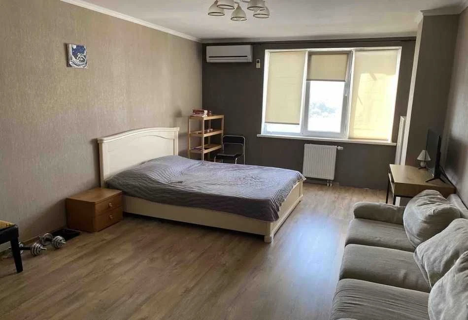 tir-31 Квартира на Бочарова с ремонтом и кухней 18 м²