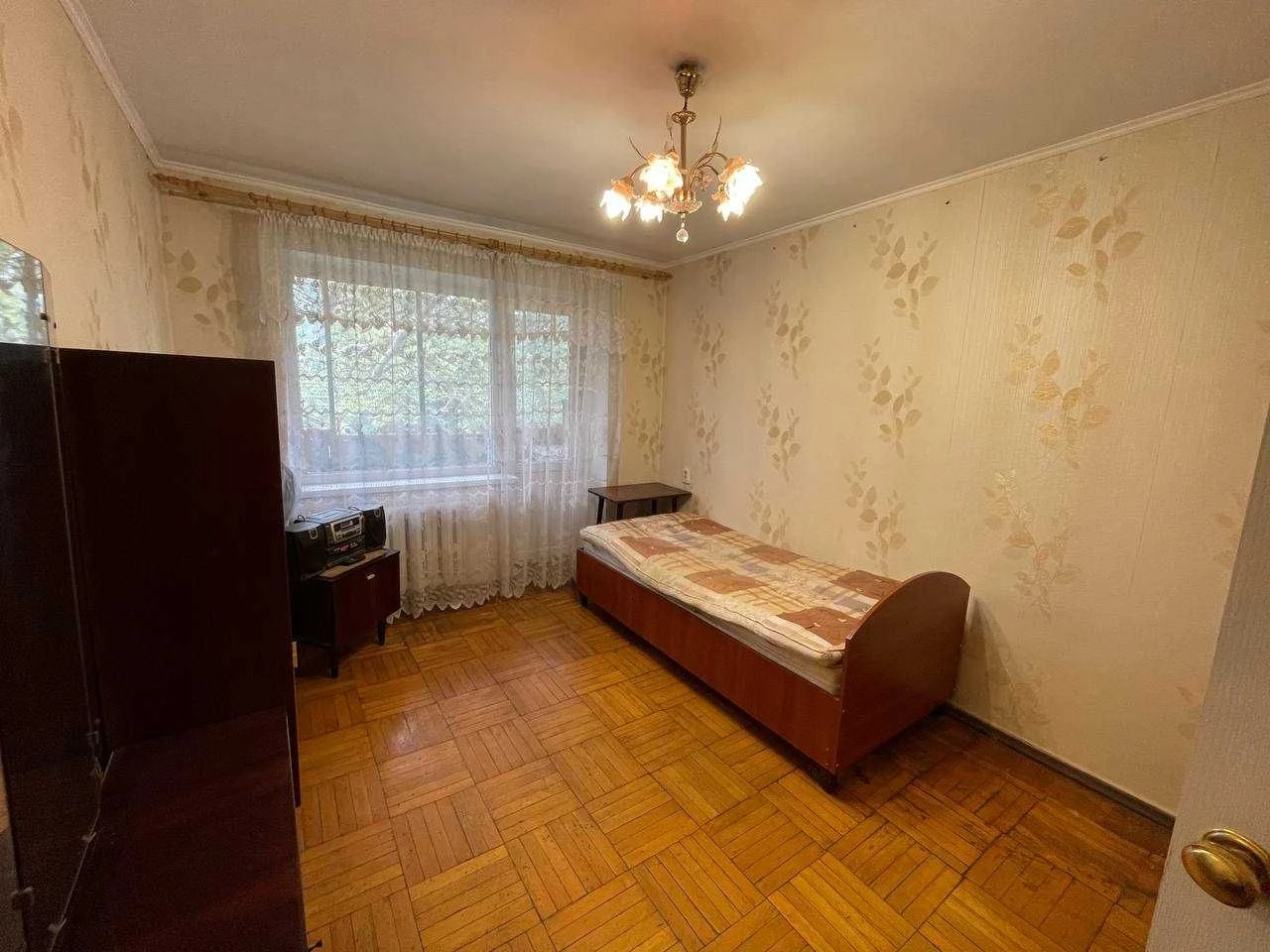 ЧЕРЕМУШКИ Парк Горького Продам двухкомнатная квартира