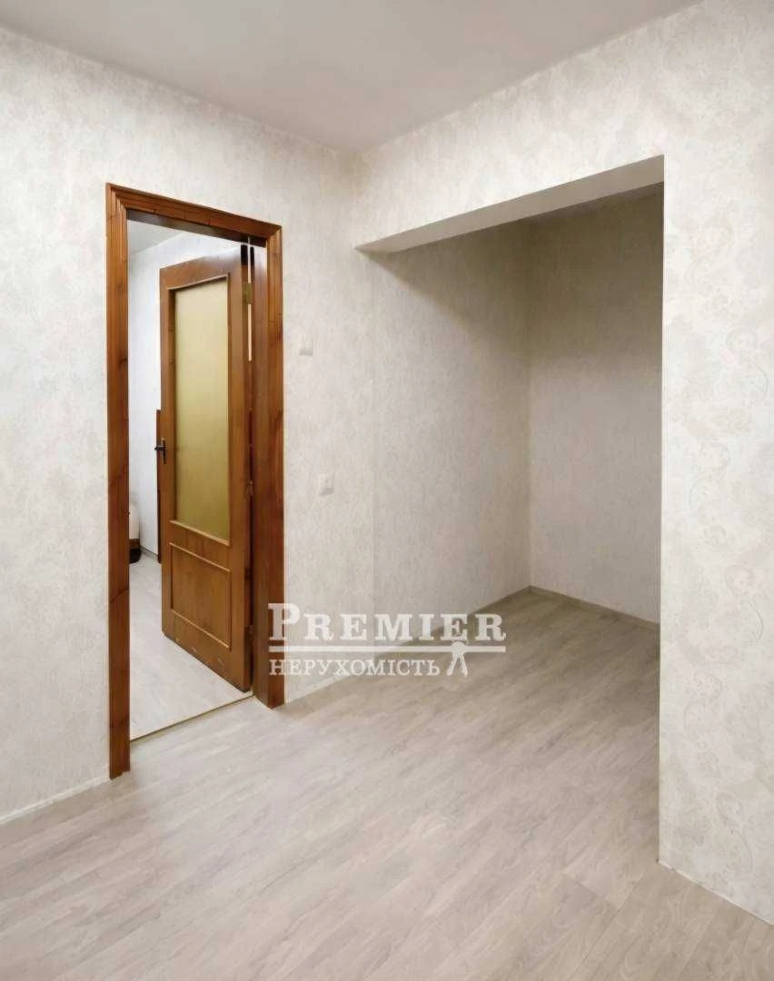 Продам 2-х кімнатну квартиру з ремонтом на Висоцького