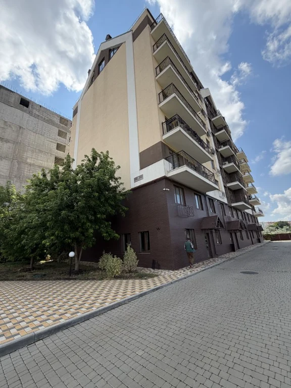 Продам простору 2-кімнатну квартиру в ЖК «Лескай»  Одеса 77