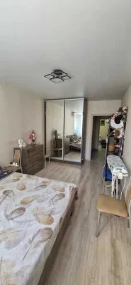 Продам квартиру в Одесских Традициях на Воробьева, 3 поверх