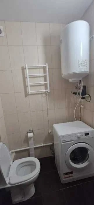 Продам квартиру в Одесских Традициях на Воробьева, 3 поверх
