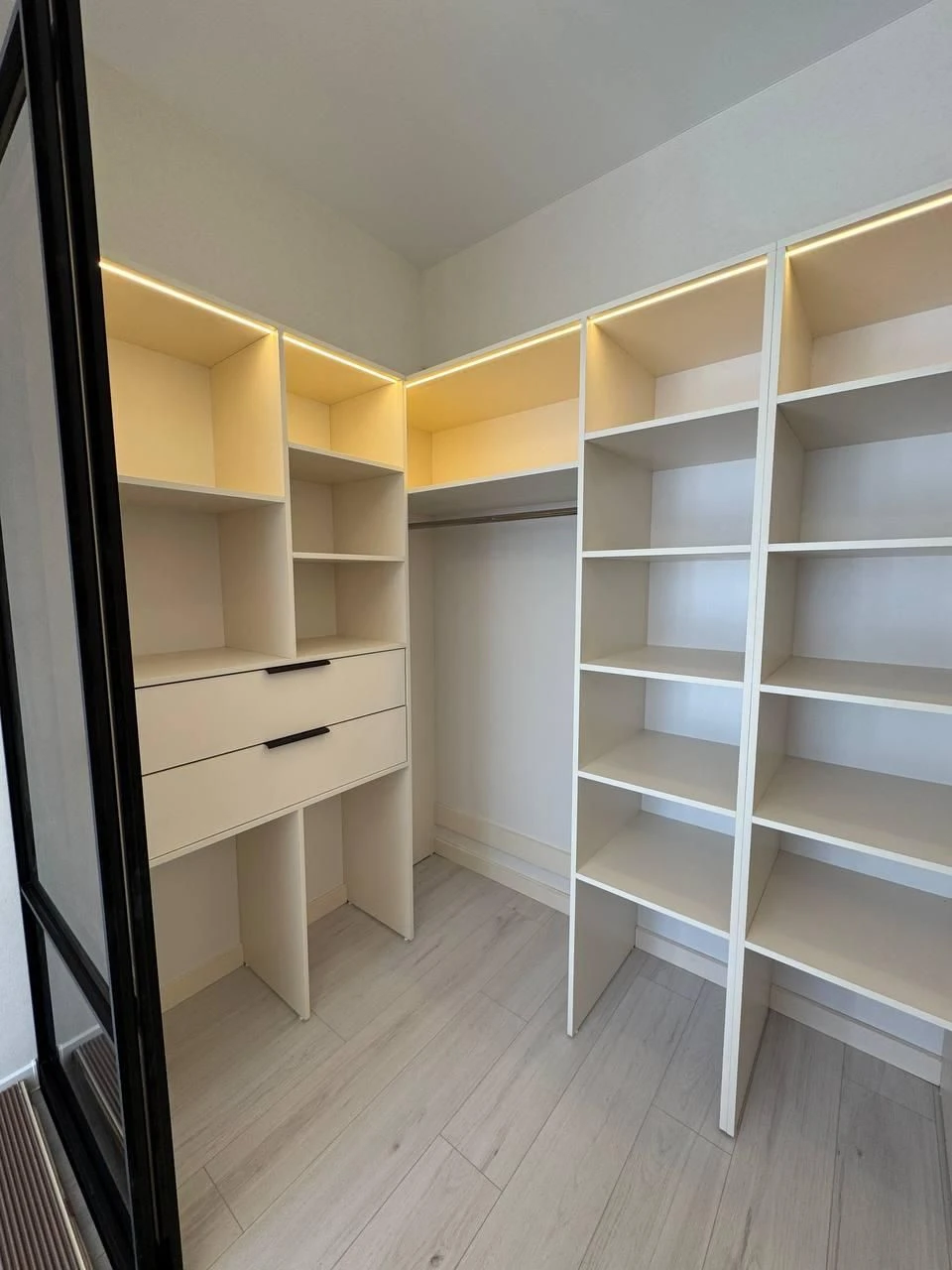 Продаж 1-кім квартира в ЖК 67 Перлина з ремонтом, технікою т