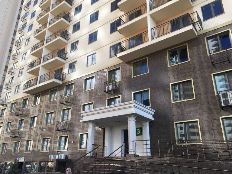 Продам 1 комн.квартиру на Сахарова/Высоцкого