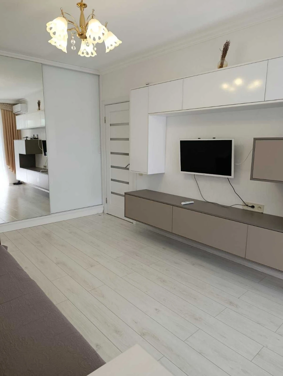 Продам 2 ком. квартиру Королева/ р-к Южный