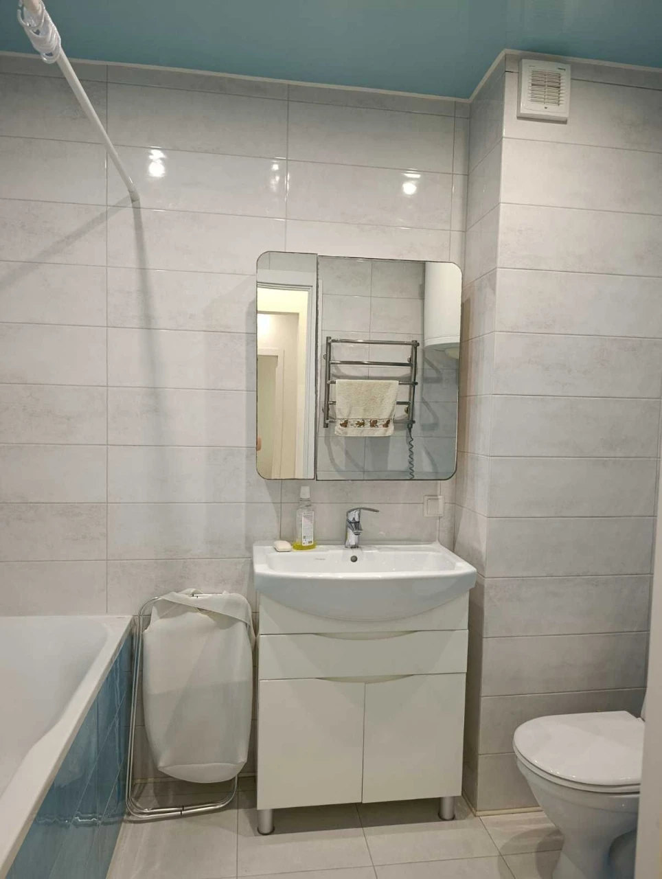 Продам 2 ком. квартиру Королева/ р-к Южный