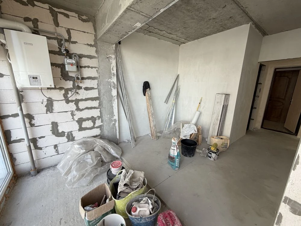 Однокімнатна квартира ЖК Море, газовий котел, стіни чистова,