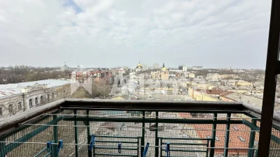 Трикімнатна квартира в центрі, парк Шевченка, програми