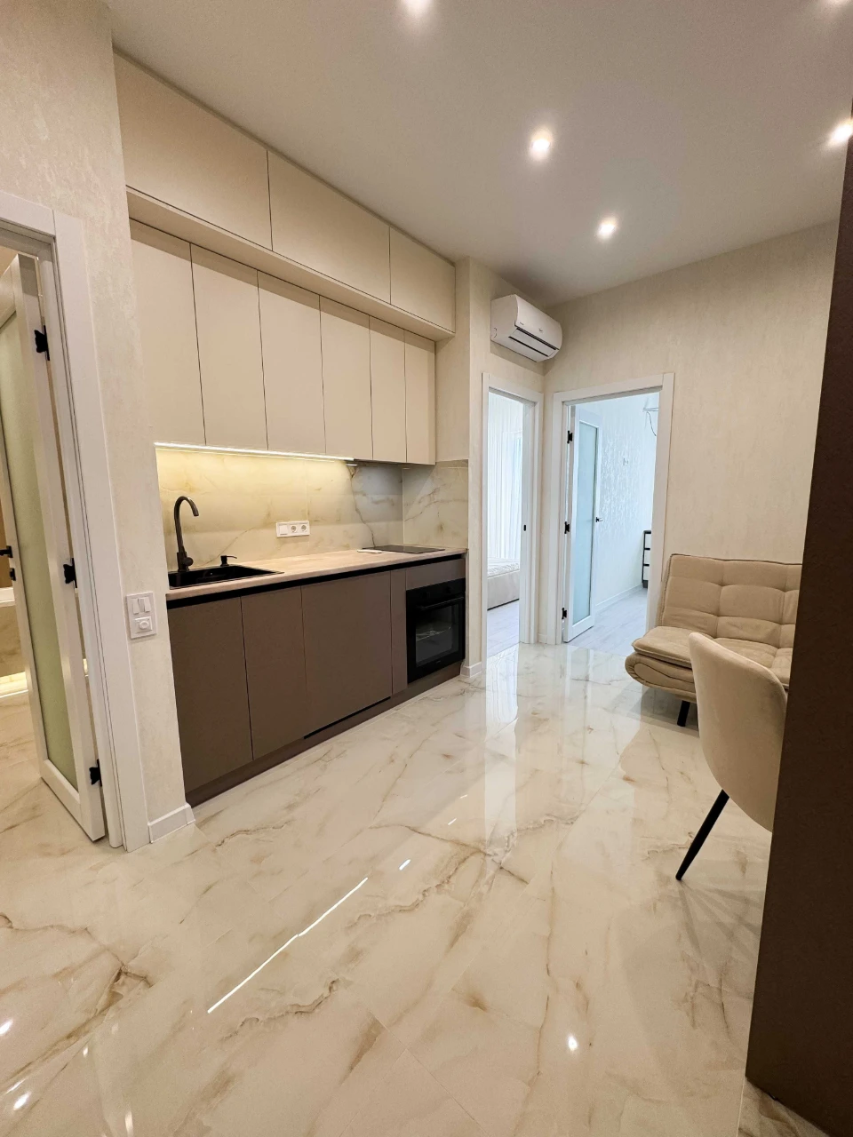 Продам 2-кім квартиру з ремонтом у сучасному ЖК 67 Перлина(3