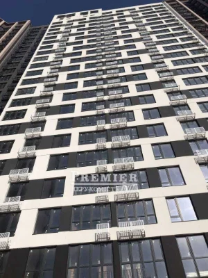 Простора 3-кімнатна 135 м² 6-та станція Розстрочка без переп