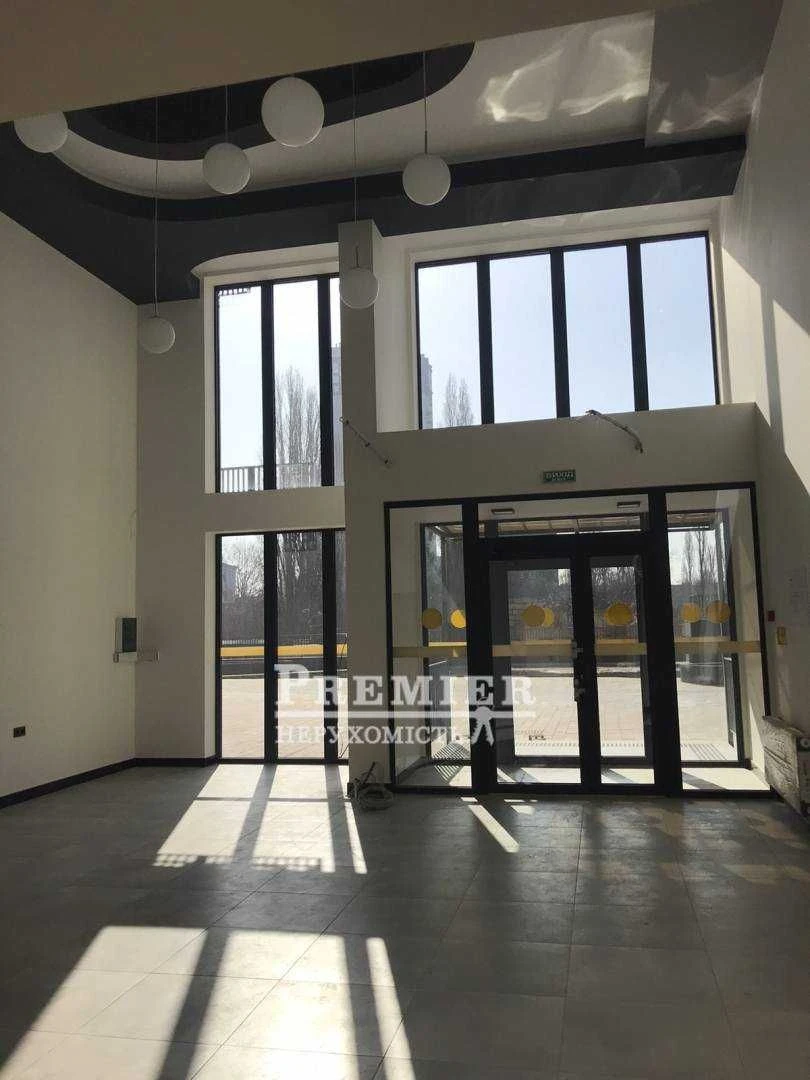 Простора 3-кімнатна 135 м² 6-та станція Розстрочка без переп