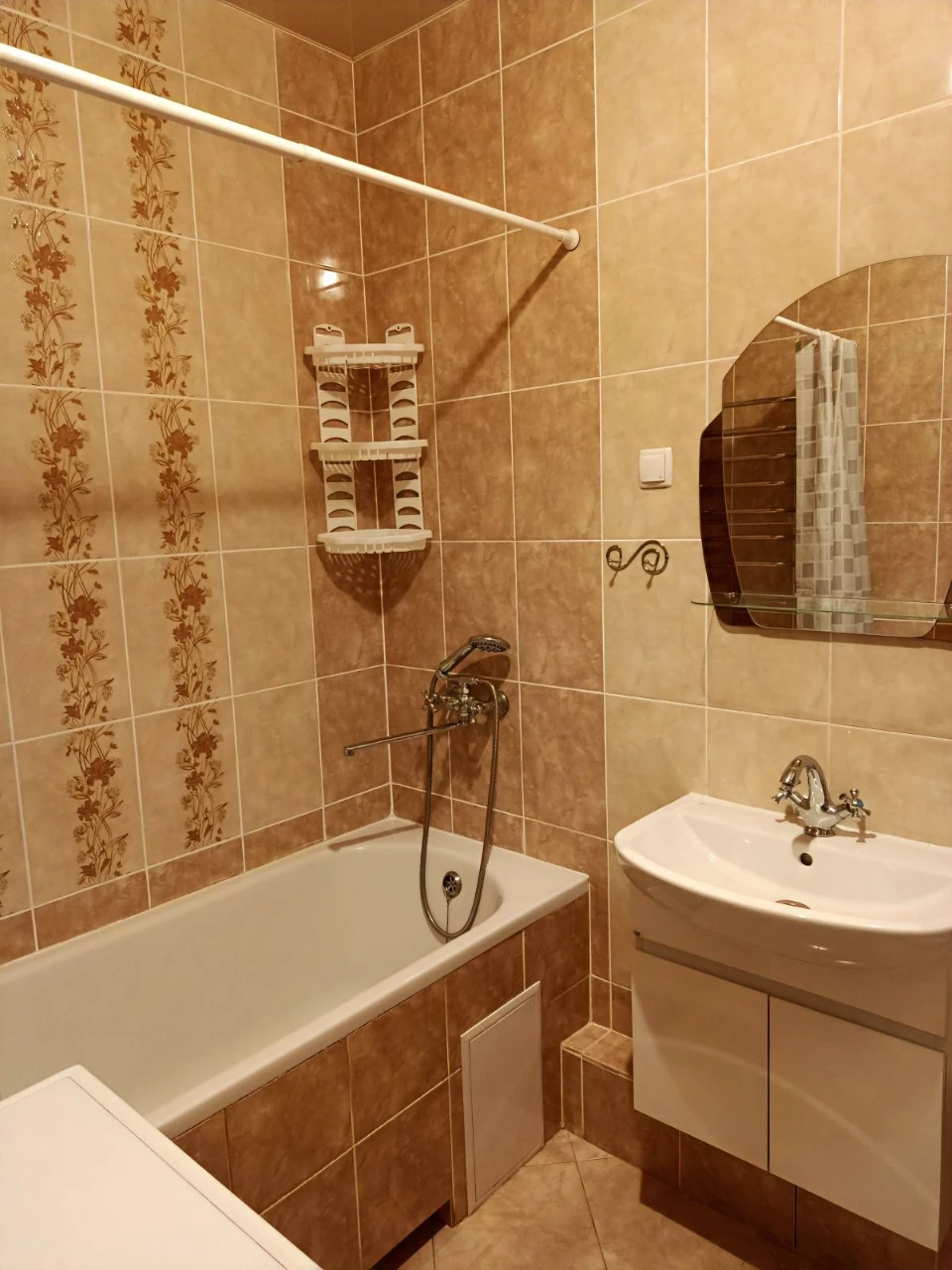 ЖК «Острова» 2-комнатная 75,5 м² с ремонтом кухня 17,5 м² ав