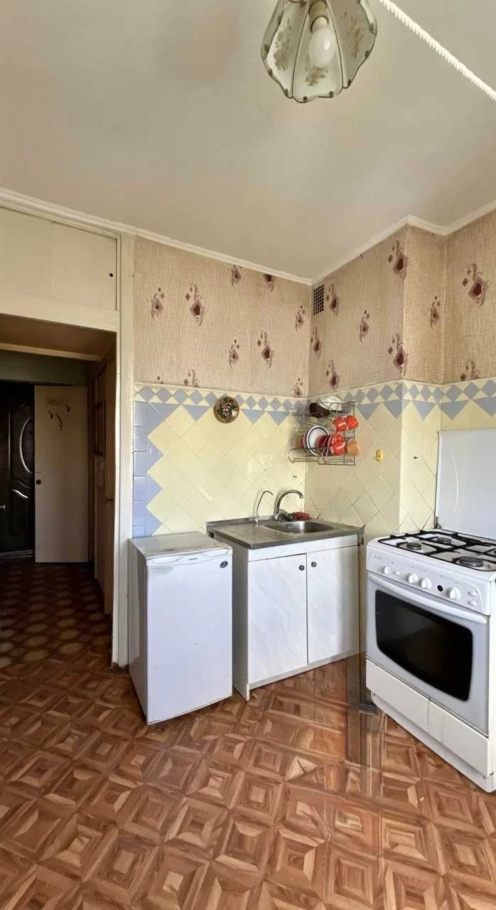Є відео! 1кімн. 34кв.  Глушко Корольова, Таїрова, 9\9, Київс
