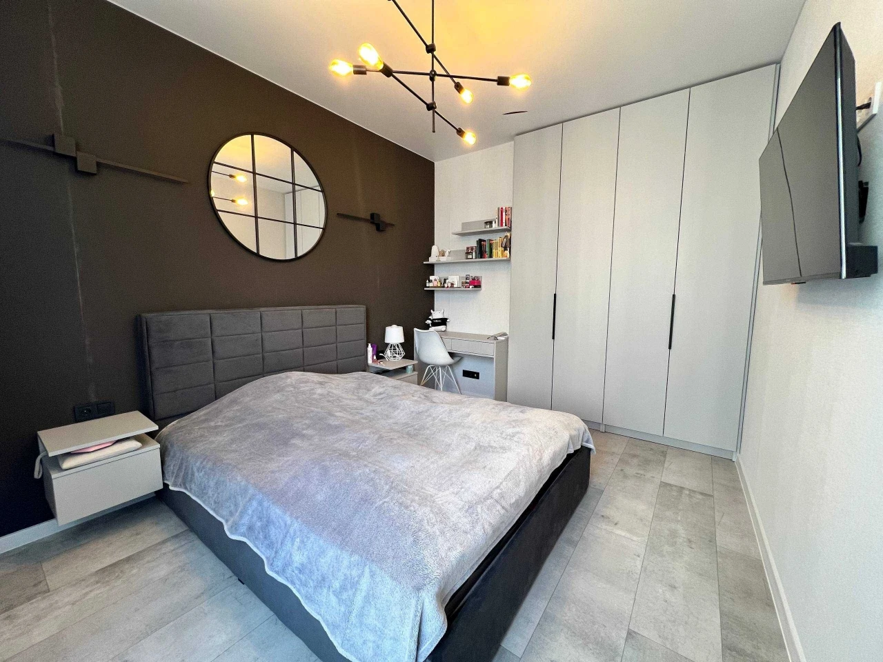 Продам 2-комн. квартиру 53,3 м2 с ремонтом и техникой в ЖК Р