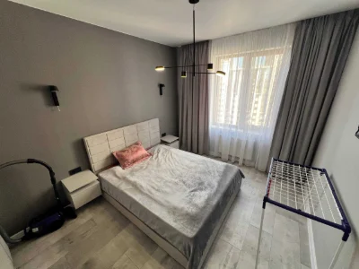 Продам 2-комн. квартиру 53,3 м2 с ремонтом и техникой в ЖК Р